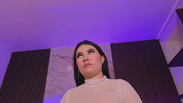 MiaaFarrel Adlı Modelin Canlı XXX Sohbeti