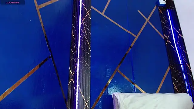 Pokazy przed kamerką – Walkers05