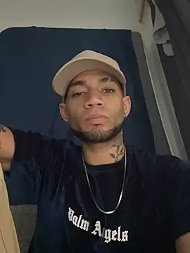 แชท XXX สดของ Daniel_huge22