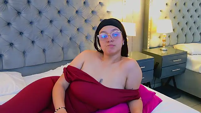 SamantaG লাইভ XXX চ্যাট