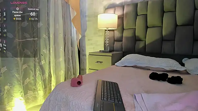 CarolineFyre: απευθείας συνομιλία ΧΧΧ