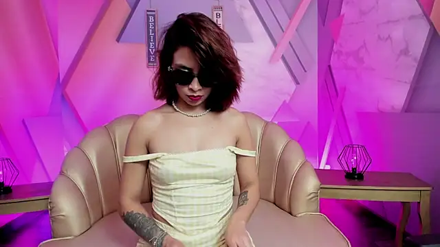 MacarenaBenz লাইভ XXX চ্যাট