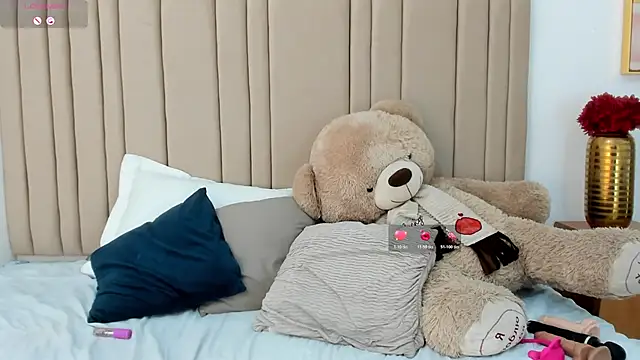 izadii Show in webcam