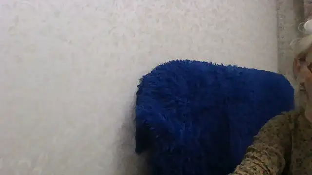 CarlyTreat live XXX chat