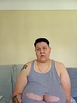 Pertunjukan Kamera Web DevilDahm