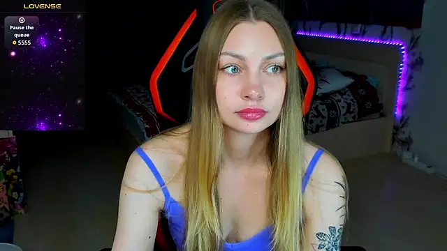 BiMolly live XXX chat