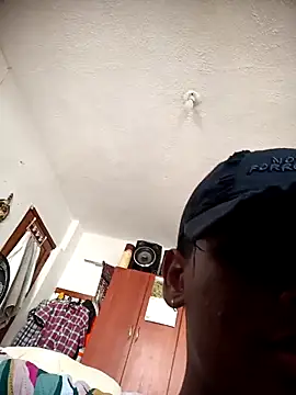 Show modela Elculiozo na web-kameri