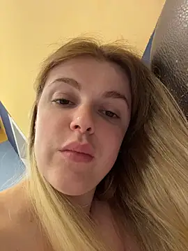 HarrietDart's Live XXX Chat