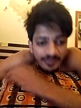 Wild_Vassu: διαδικτυακό σόου στην κάμερα