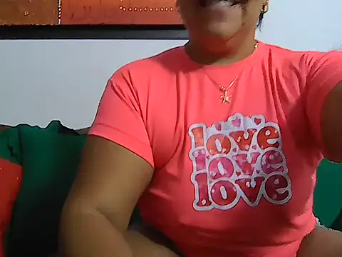 Veronica_missbiggn Live XXX chat