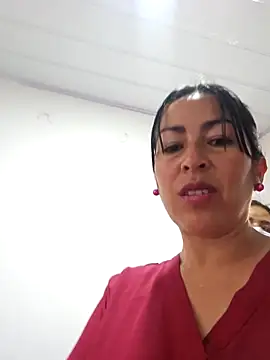 JustSamantha_: διαδικτυακό σόου στην κάμερα