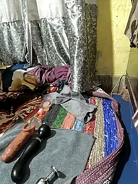 Hotty-Rani-Bhabi: онлайн-секс-чат