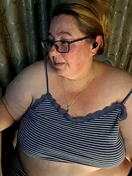 Iceprincess2bad4u's Live XXX Chat