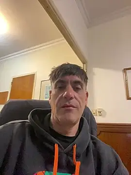 Elnonoykeila77's Live XXX Chat