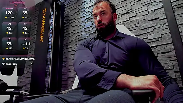 David_Big_Daddy 即時 XXX 聊天