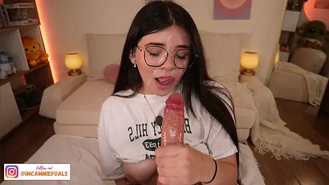 cammiefoalss 现场XXX聊天