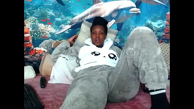 AfricanBarbiee69's Webcam Show