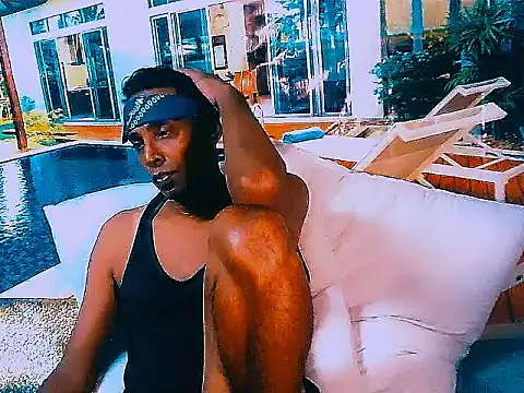 IndianHunk01: онлайн-секс-чат