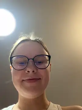 Chat XXX Live _CherryBloom_