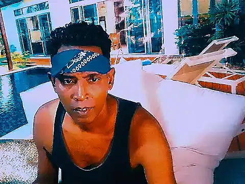 IndianHunk01 webcam show