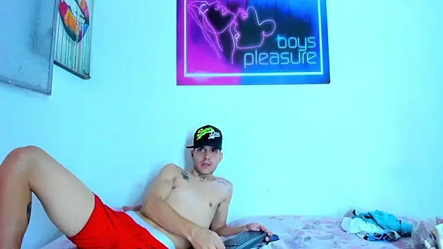 Webkamerová show Pleasure_boys_hot