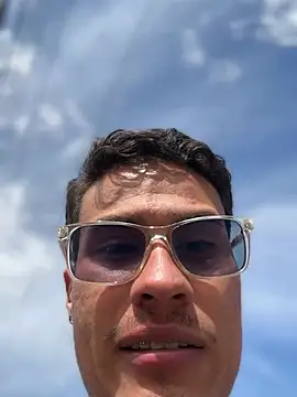 Czat XXX na żywo – TavoHot_