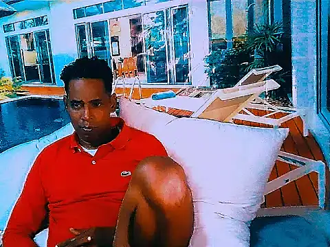 IndianHunk01 – webcam-show