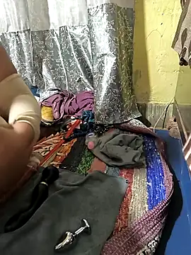 Hotty-Rani-Bhabi Live XXX-chat