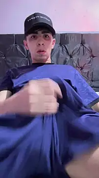 Show de michaell_twinkk na webcam