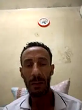 walide100000 Adlı Modelin Canlı XXX Sohbeti