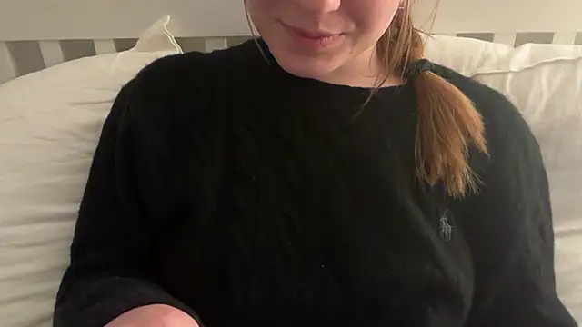 Lucyschickt's Live XXX Chat