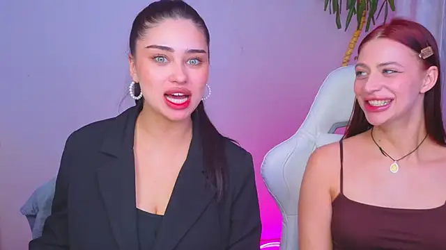 Sofia_Plump's Live XXX Chat