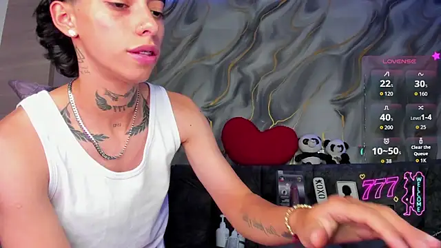 AmberAdams_ Live XXX-chat