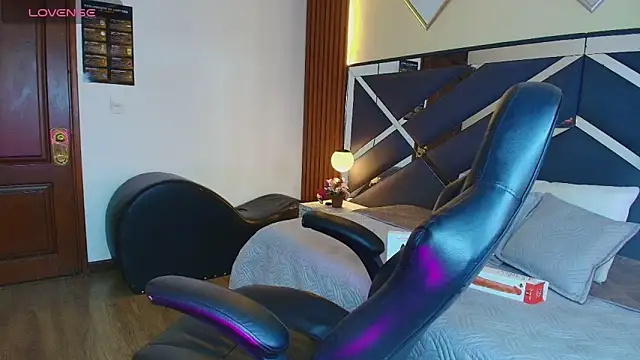 Kittie_Vixenのウェブカメラショー