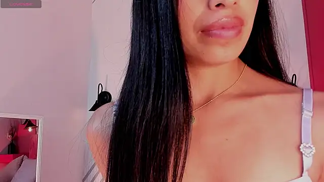 Tiffany_Low 现场XXX聊天