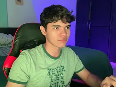 Im_Camii Adlı Modelin Web Kamerası Şovu