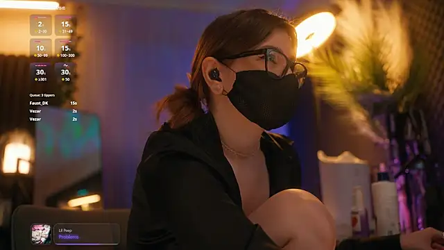 aarimass' Live XXX Chat