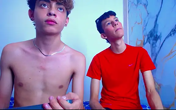 Desire_Boys1 Chat XXX in diretta