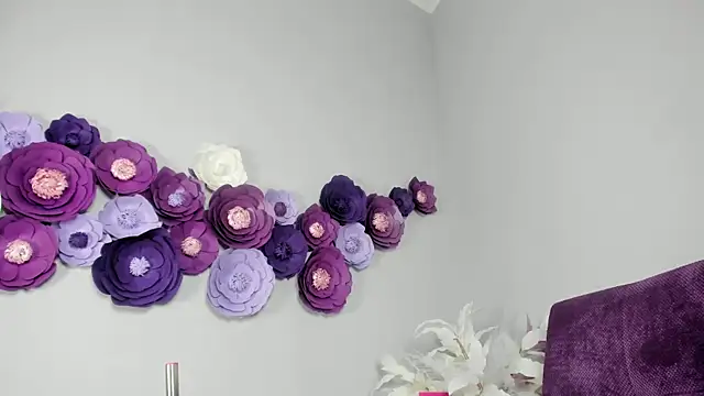 Katy_Tiny élő XXX-chatje