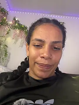 ArielleMillerr-'s Webcam Show