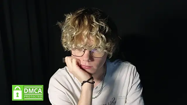 Keytaro 라이브 XXX 채팅