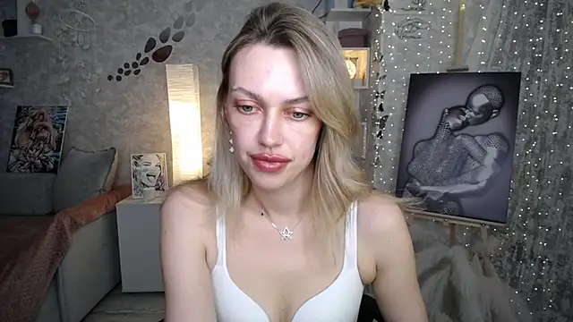 NickyAdamidi লাইভ XXX চ্যাট