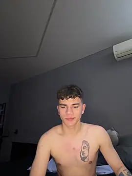 Онлайн чат XXX MaxWoolf