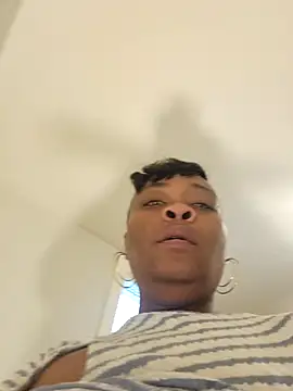 AllLeggs: онлайн-секс-чат