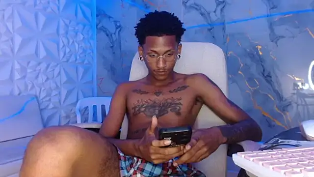 ManSant Chat XXX live