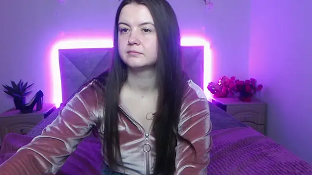 Chat XXX en directo de MavkaCute