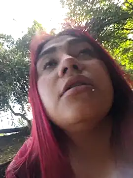 lucyheart_8 Show Webcam