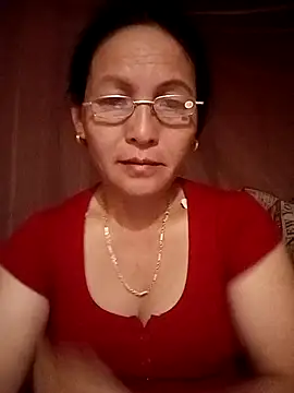 Cucci07 Adlı Modelin Canlı XXX Sohbeti