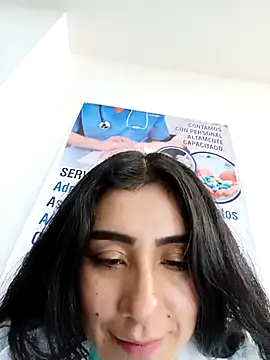 CAROLINE__07 élő XXX-chatje