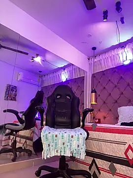 Auri__: απευθείας συνομιλία ΧΧΧ